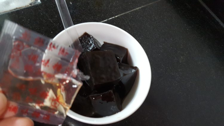 冰爽黑凉粉步骤8
