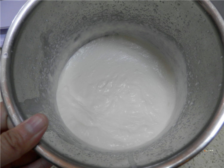 [手工美食]香草冰淇淋步骤1