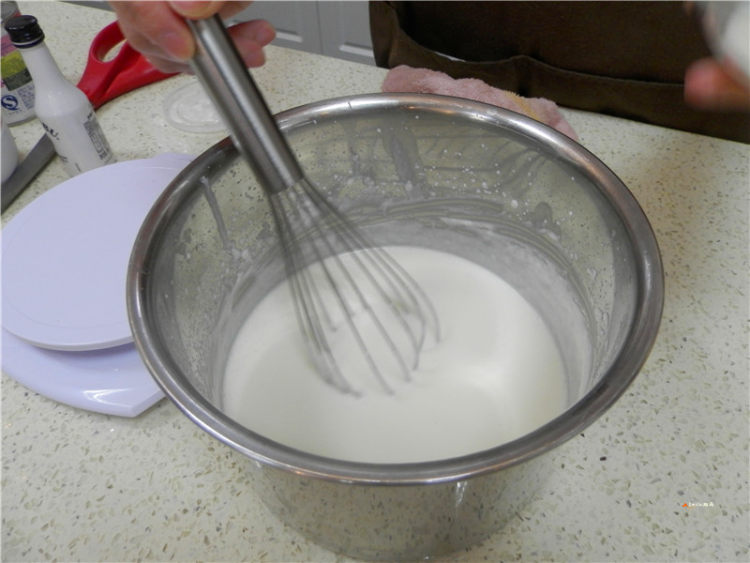 [手工美食]香草冰淇淋步骤5
