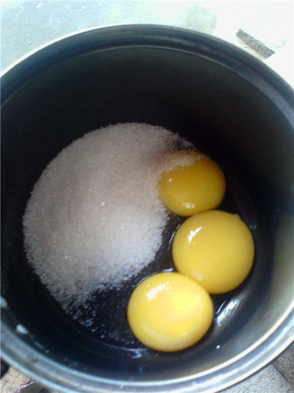 蛋奶雪糕步骤2