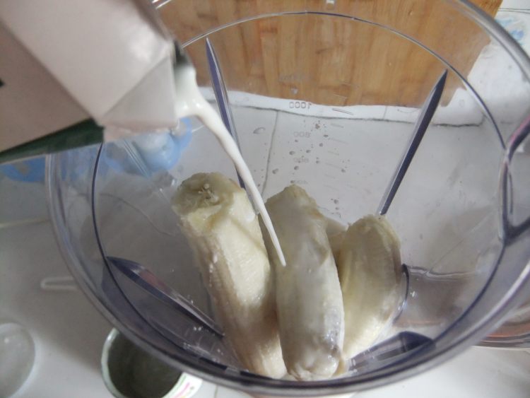 香蕉味冰粉粉步骤6