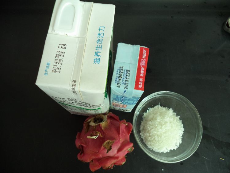 火龙果奶棒步骤1