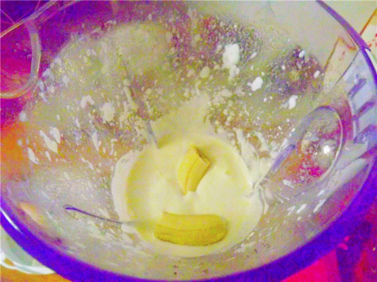 香蕉酸奶冰糕步骤5