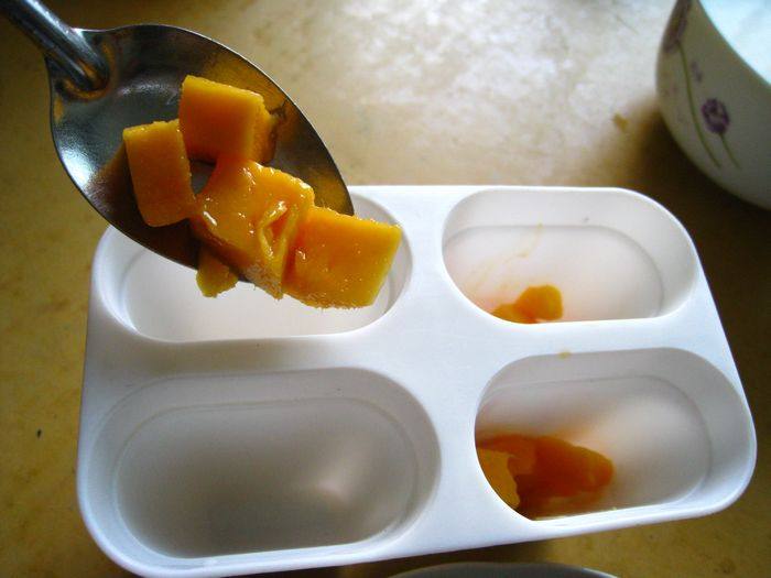 酸奶芒果冰棍步骤7