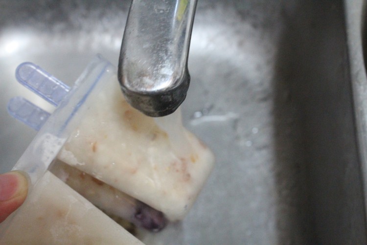 蔓越莓荔枝冰棒步骤9