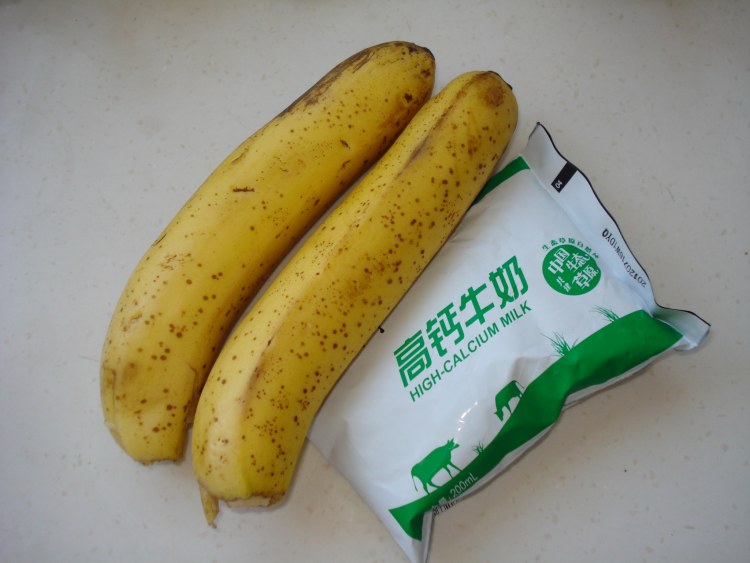 香蕉棒冰步骤1