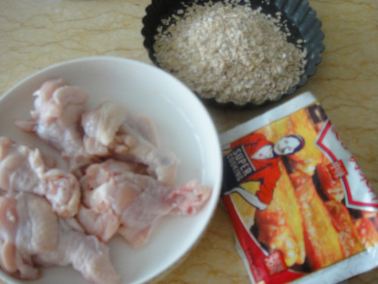 麦香鸡翅根步骤1