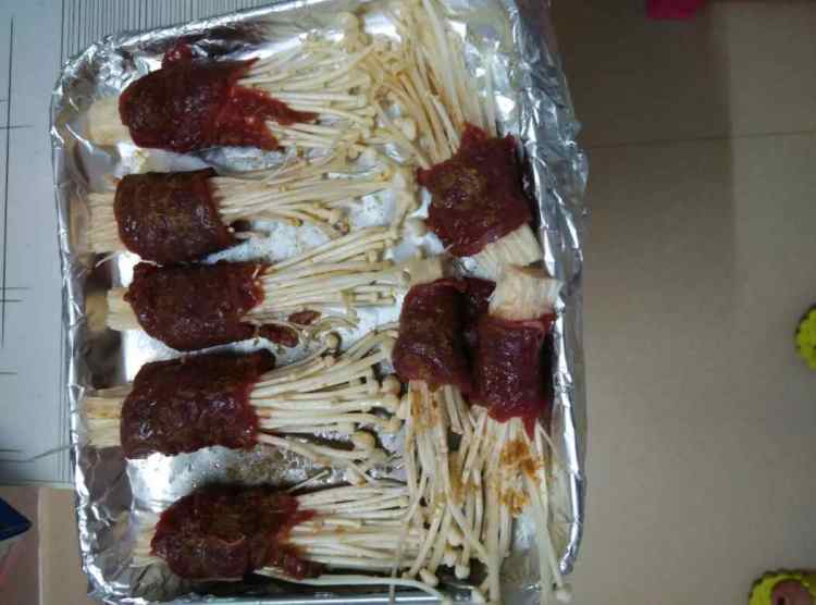 金针菇牛肉卷步骤6