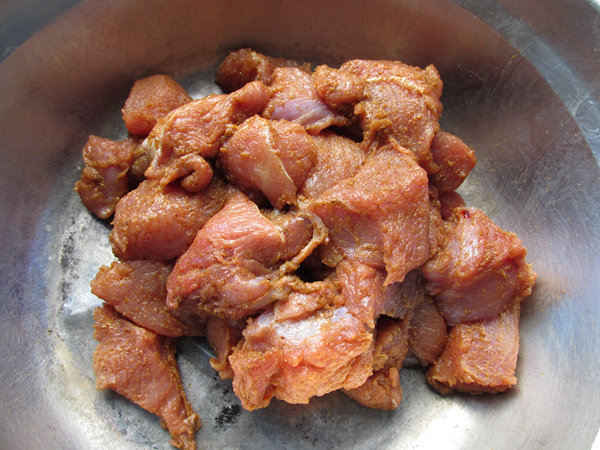 孜然羊肉串步骤3