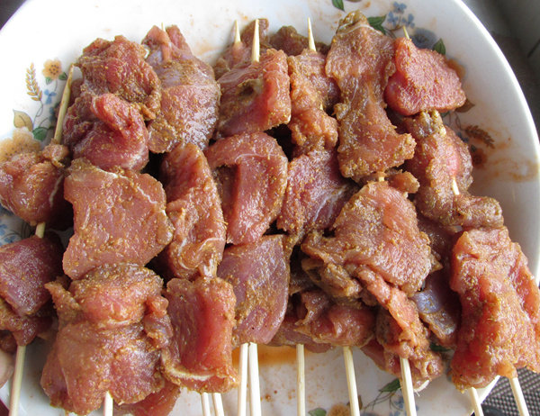 孜然羊肉串步骤5