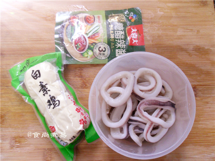 【手工美食】鱿鱼素鸡步骤1