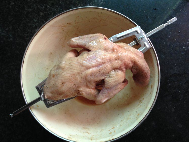 【手工美食】烤乳鸽步骤3