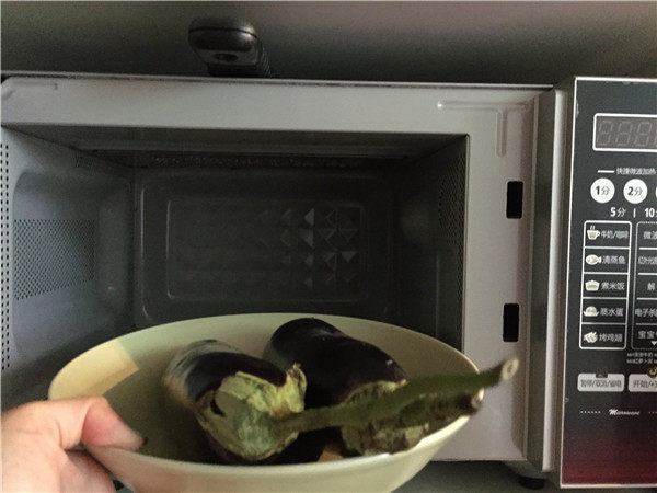 豆豉蒜蓉香烤茄子步骤3