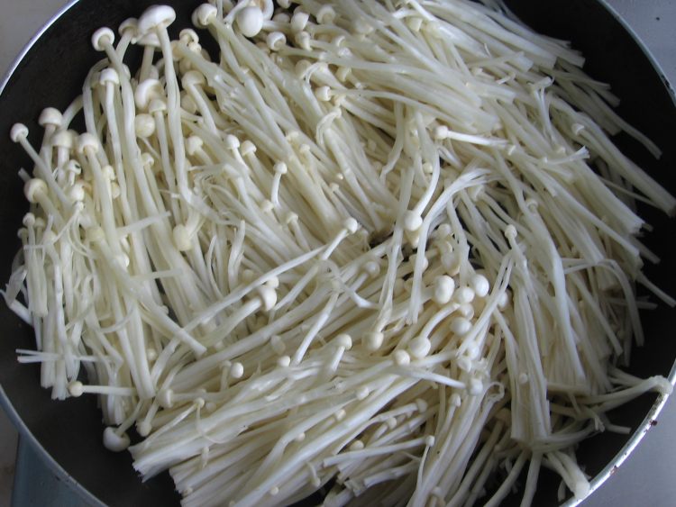 煎烤金针菇步骤4