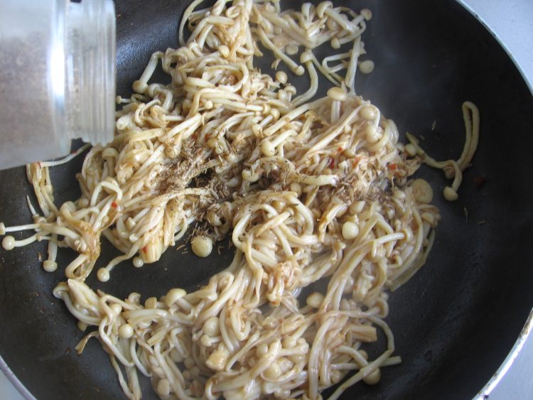 煎烤金针菇步骤9