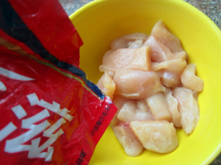 香烤洋葱鸡肉串步骤2