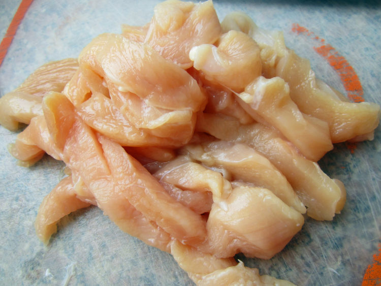 芝麻鸡肉串步骤1