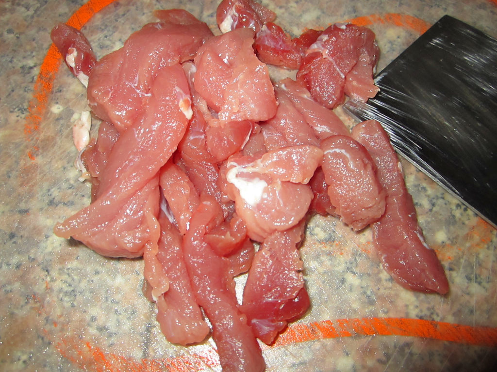 香烤里脊肉串步骤1
