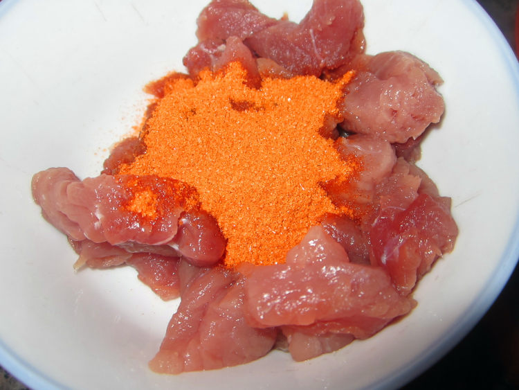 香烤里脊肉串步骤2