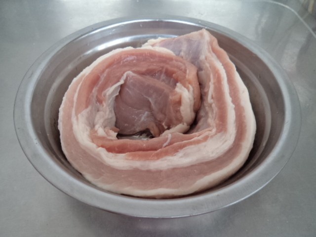 烤五花肉步骤1