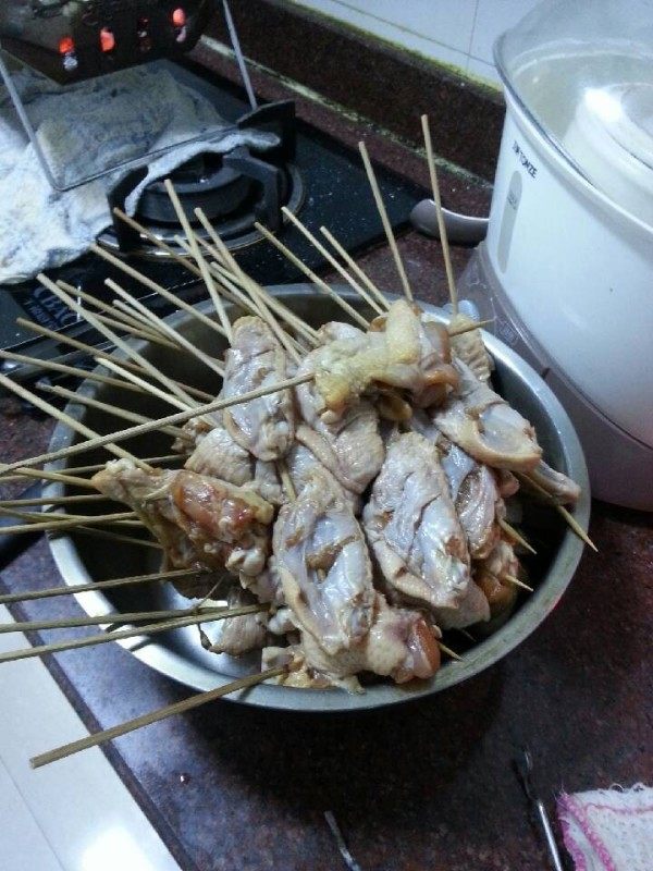 自制炭火烧烤大餐步骤2
