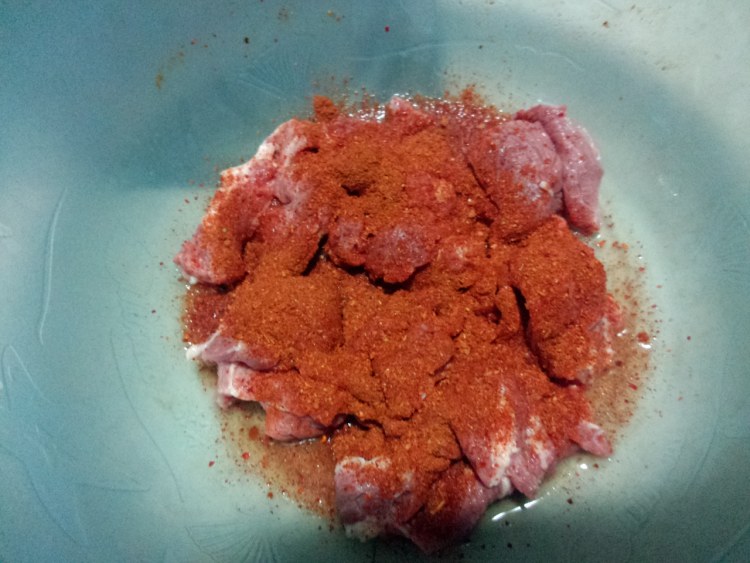 烤牛肉金针卷步骤3