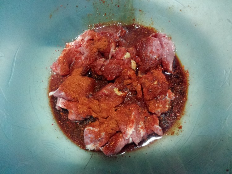 烤牛肉金针卷步骤4