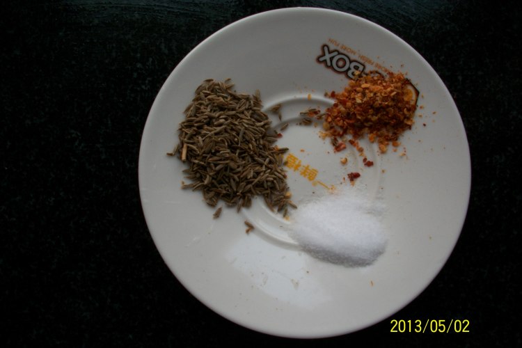 烤羊肉片步骤2