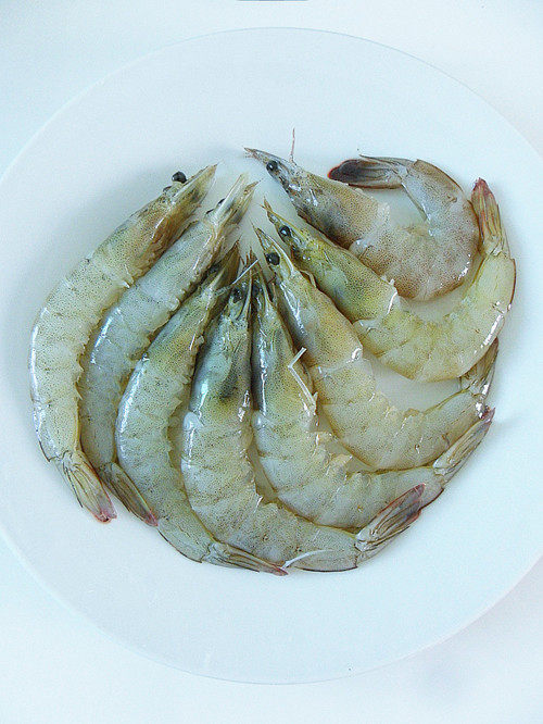 椒盐虾串步骤4