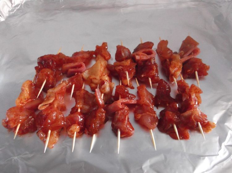 蜜汁烤鸡肉串步骤4