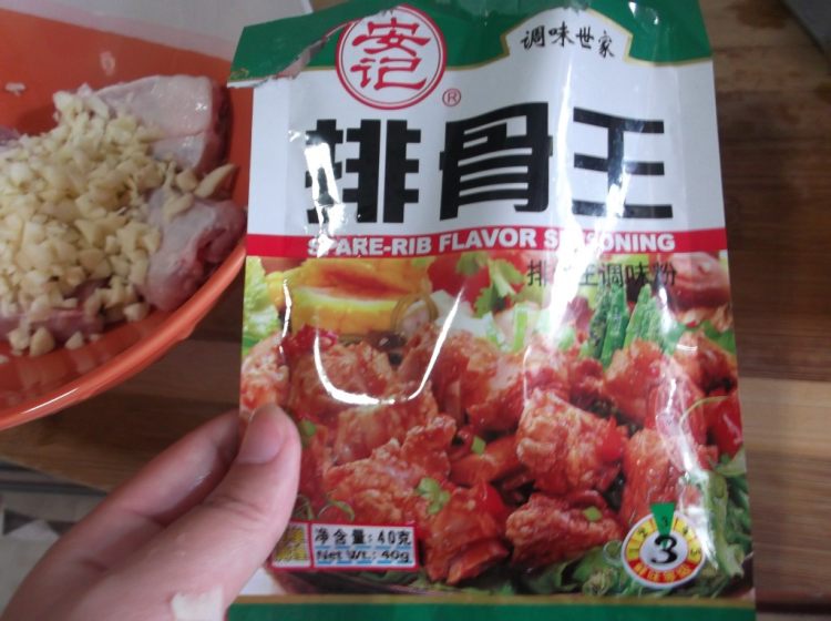 腐乳蒜香排骨—微波炉步骤2