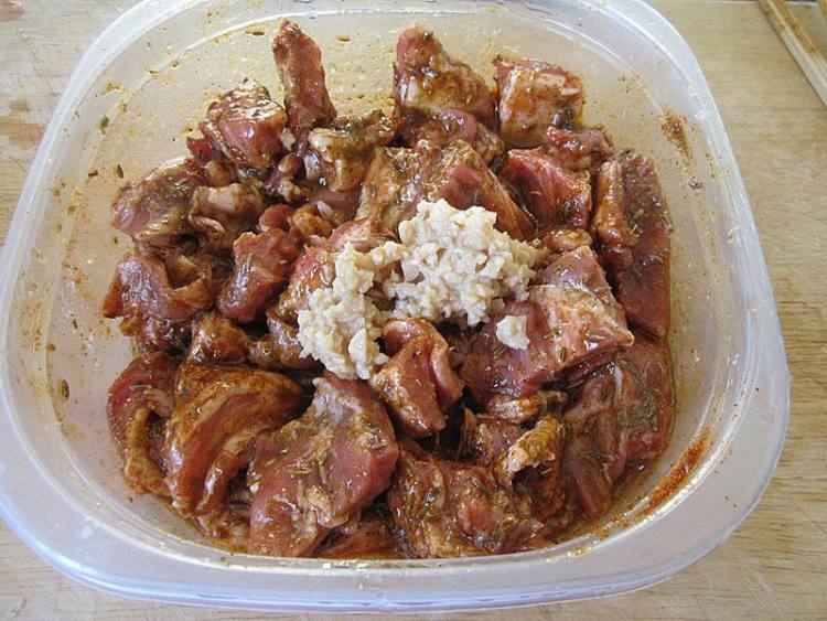 烤孜然羊肉串步骤5