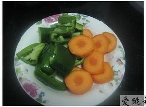 茄汁辣味烤鲫鱼步骤3