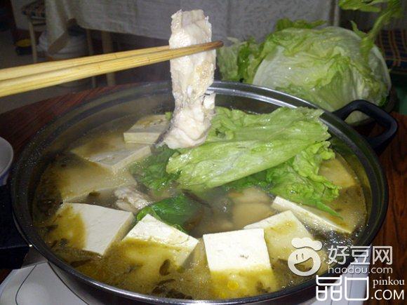 酸菜鲈鱼火锅
