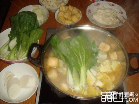 鱼肉蔬菜火锅