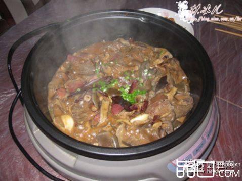 大雁菌腊肉火锅