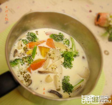牛奶火锅