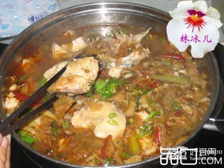 耳朵菜炖鱼火锅