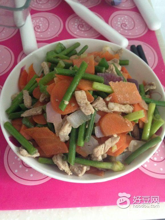 蒜苔胡萝卜肉丝