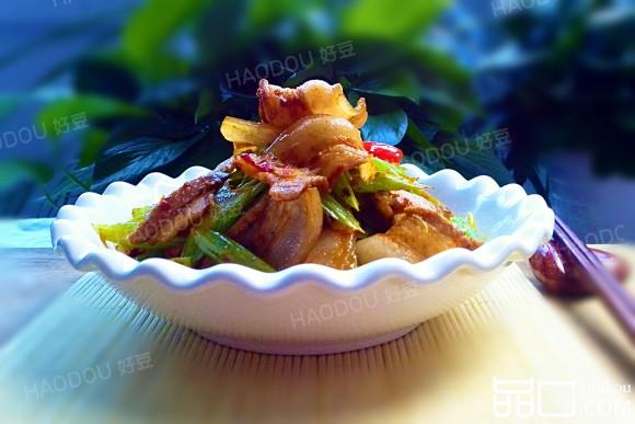 西芹回锅肉