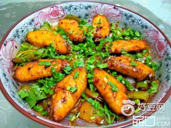 干锅鸡翅焖土豆