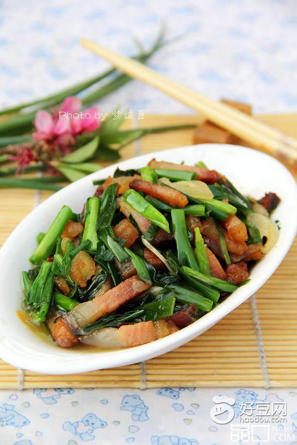 嫩葱爆腊肉