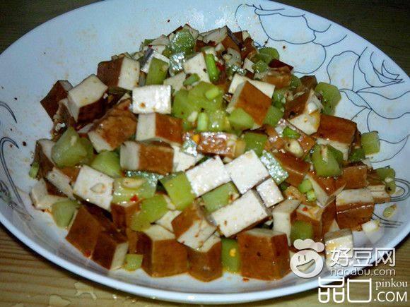 莴笋拌豆干