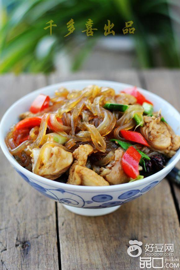 红薯粉丝焖鸡块