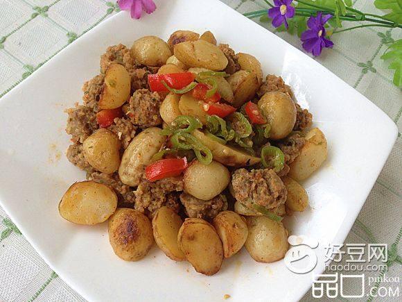 肉丸香焖土豆
