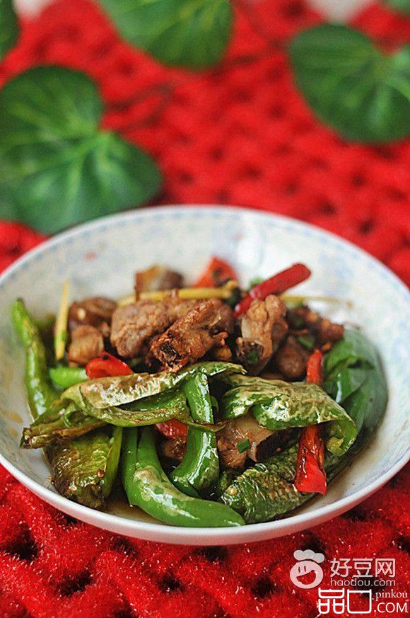 虎皮尖椒炒排骨