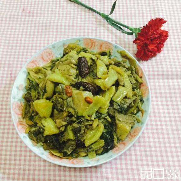 芋蒙菜干焖鸡