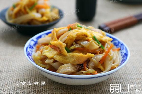 三丝炒河粉