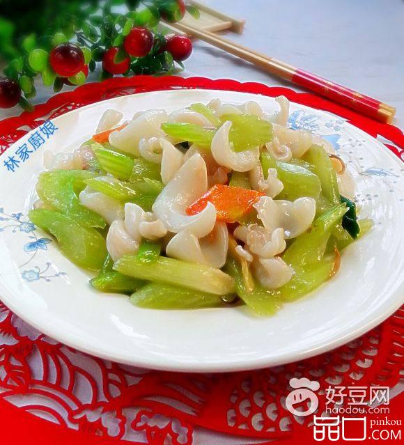 西芹炒鲜鱿
