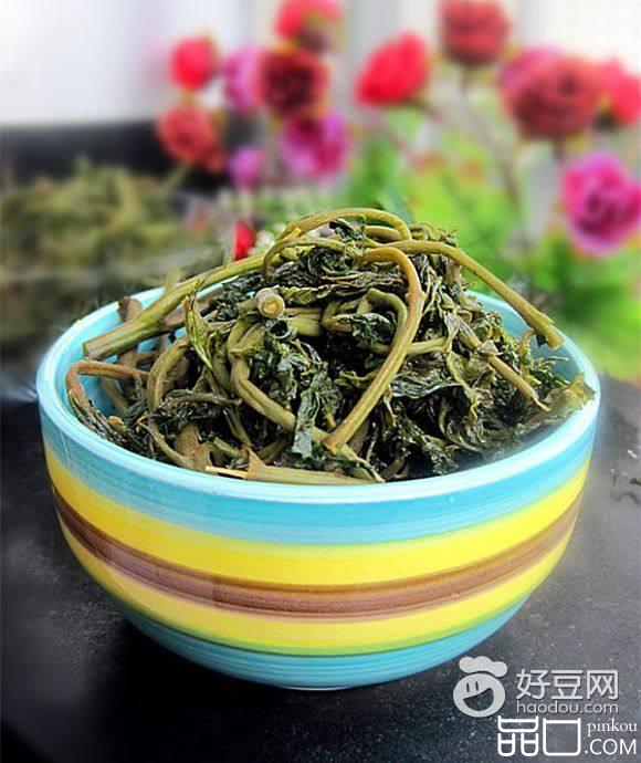 揉腌香椿